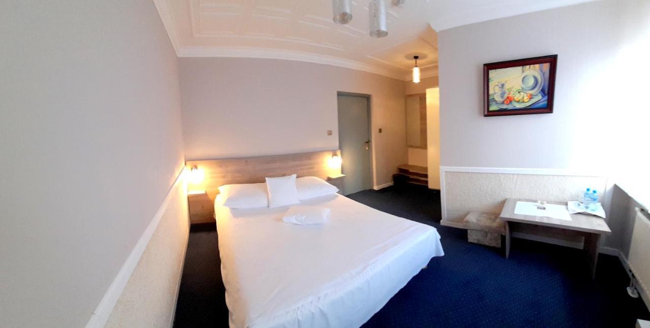 Dom Nad Rzeka Hotel Skwierzyna Eksteriør billede