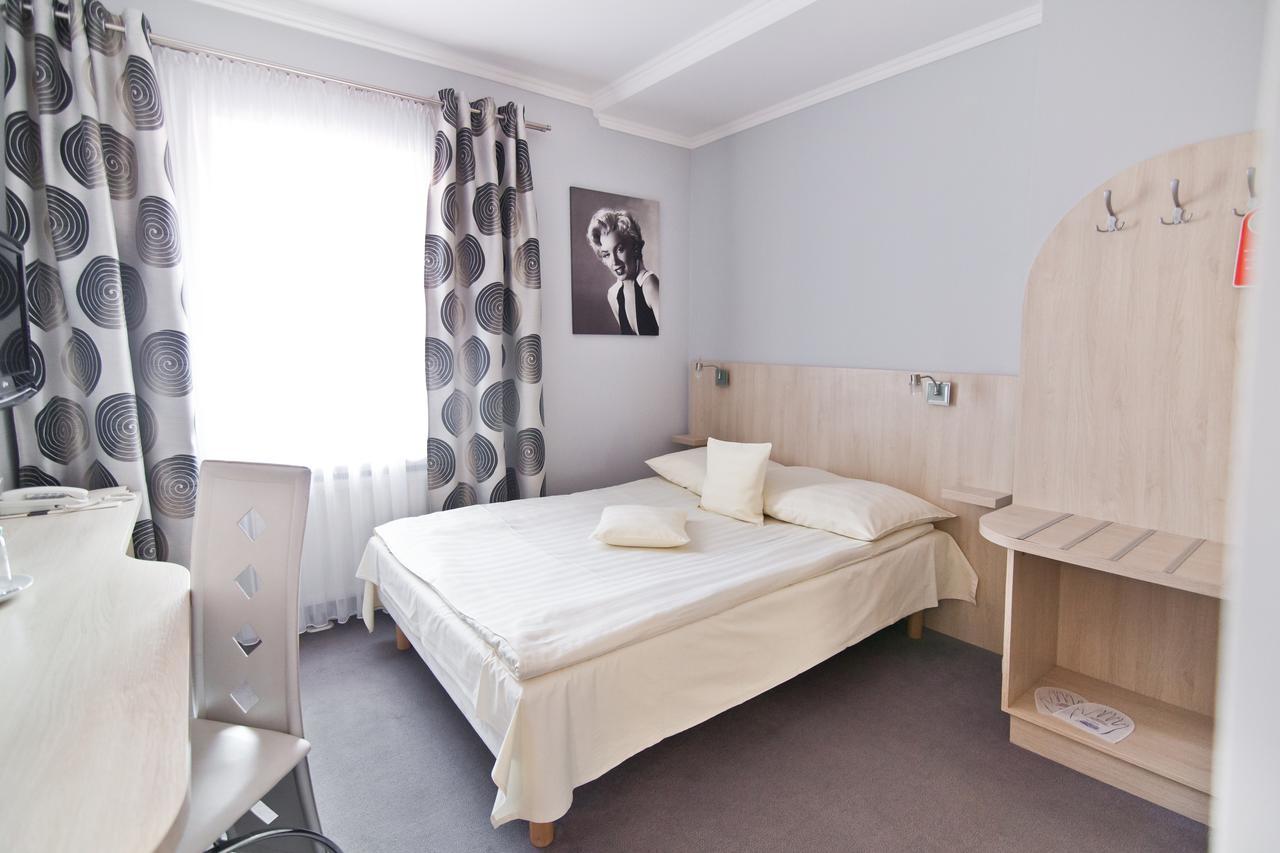 Dom Nad Rzeka Hotel Skwierzyna Værelse billede
