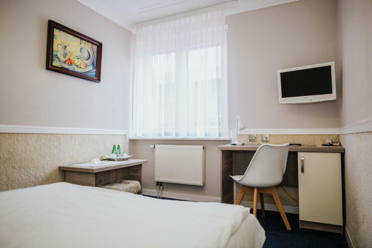 Dom Nad Rzeka Hotel Skwierzyna Eksteriør billede